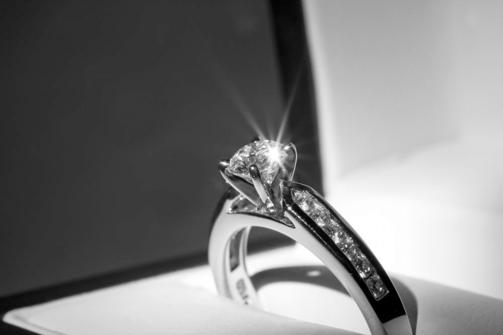 Things you need to consider before buying your engagement rings