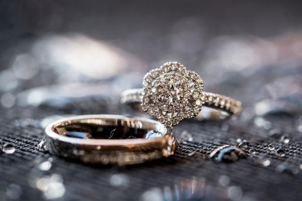 Tips to get custom engagement rings