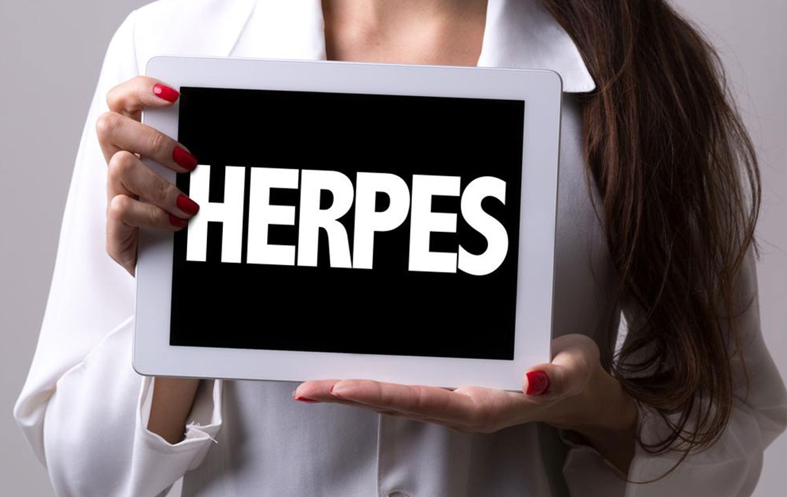 Understand the symptoms and diagnosis of genital herpes