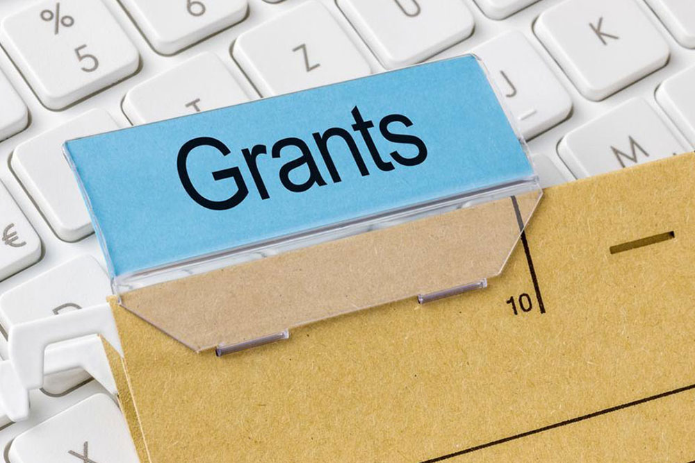 What you need to know about college grants