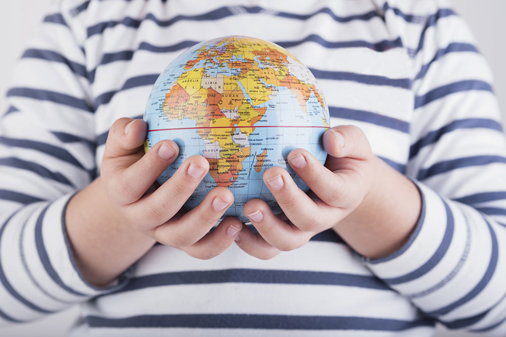 6 cute world globes you can purchase