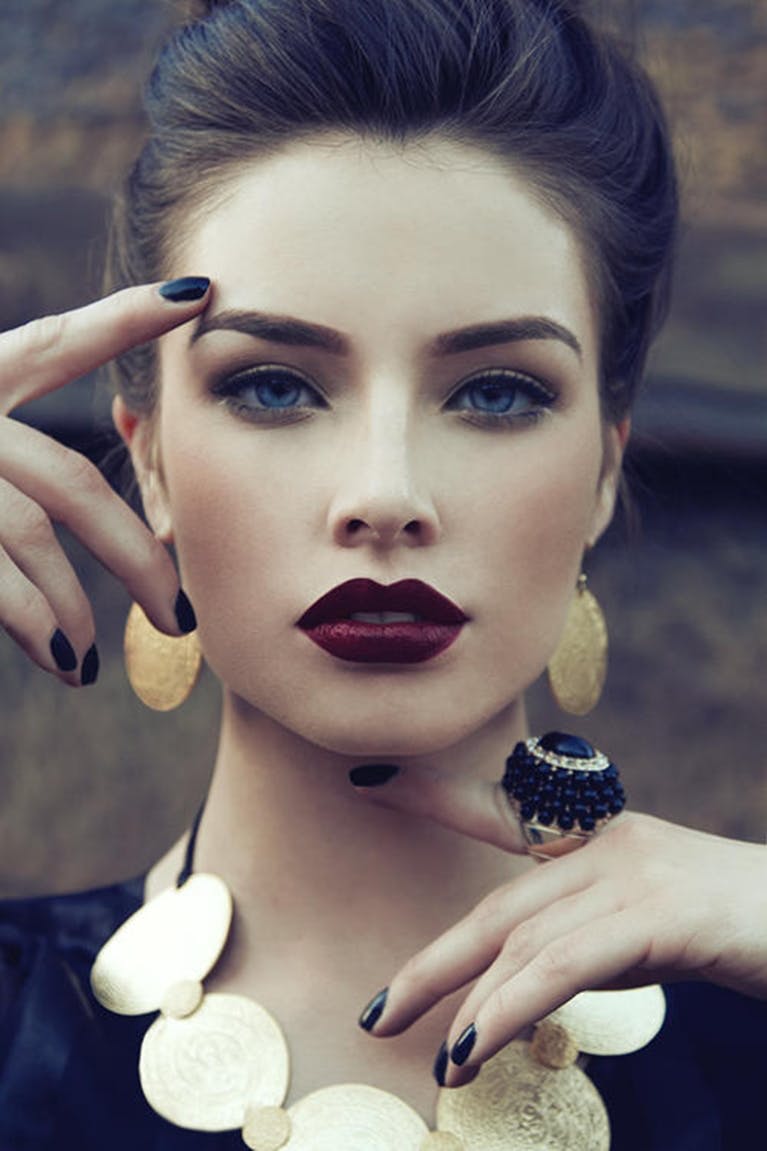 Up Your Eyebrow Game With These 5 Simple Steps