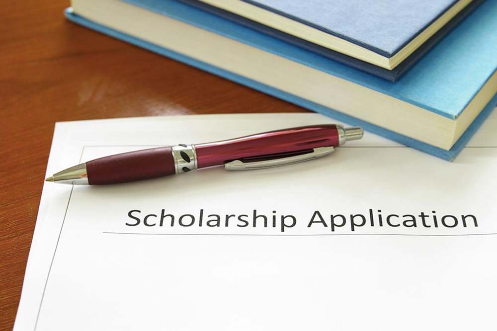 4 well-known largest scholarships for Hispanic students