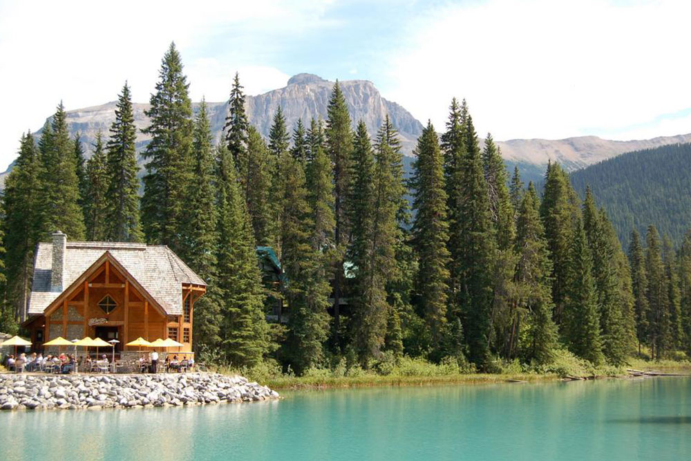 5 Unique Canadian Rockies Vacation Packages