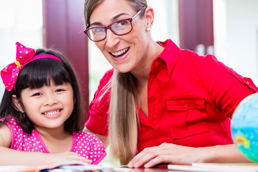 How can online parenting classes help in overall child development