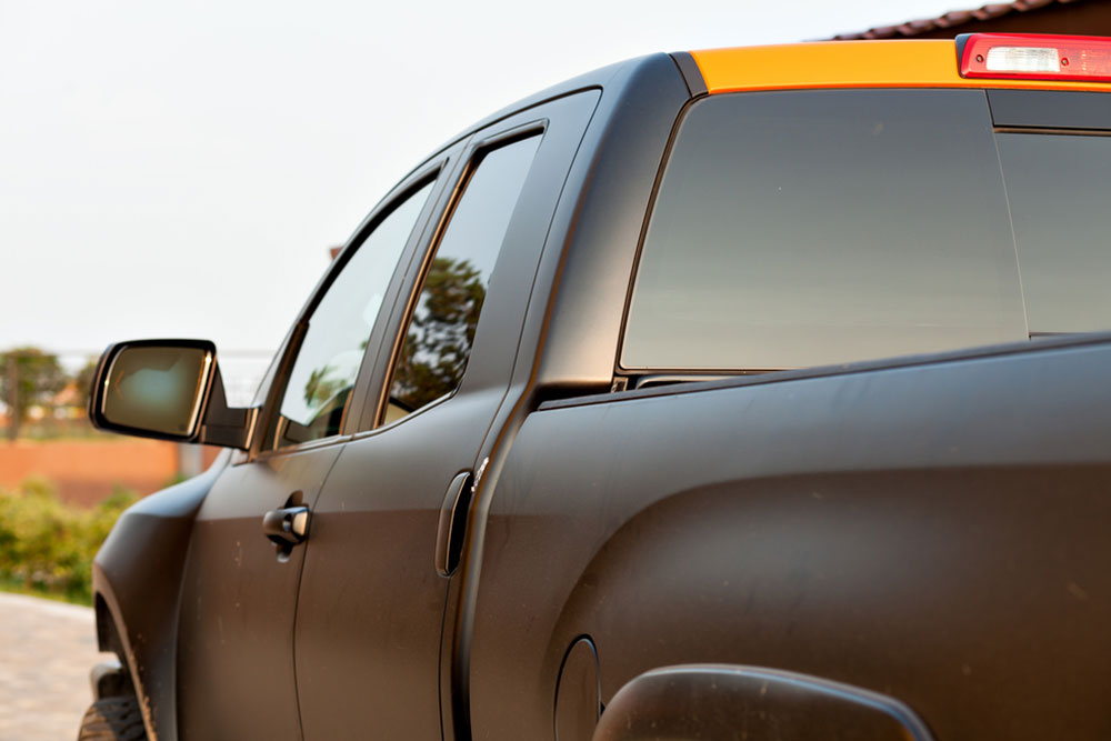 Use a tonneau cover to protect goods